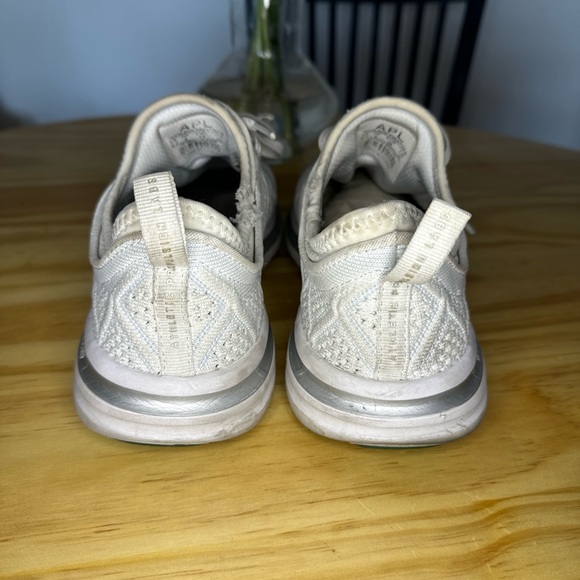 APL Techloom Phantom Women's Size 8.5 Running Shoes White - Picture 3 of 7